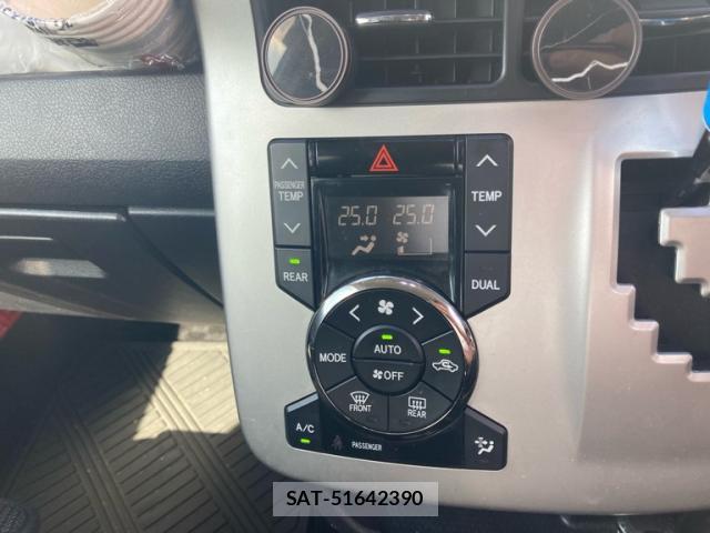 Toyota VOXY 2011-10 8814170-15