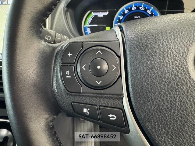 Toyota VOXY 2016-09 8814239-12
