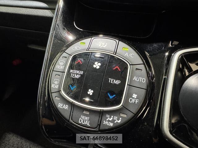 Toyota VOXY 2016-09 8814239-14