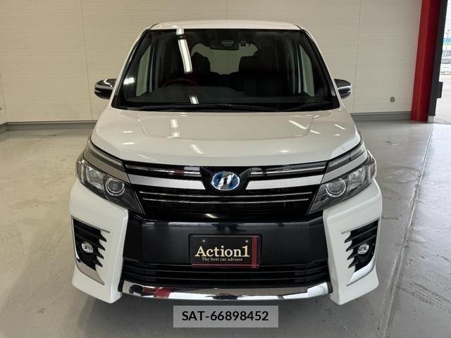 Toyota VOXY 2016-09 8814239-2