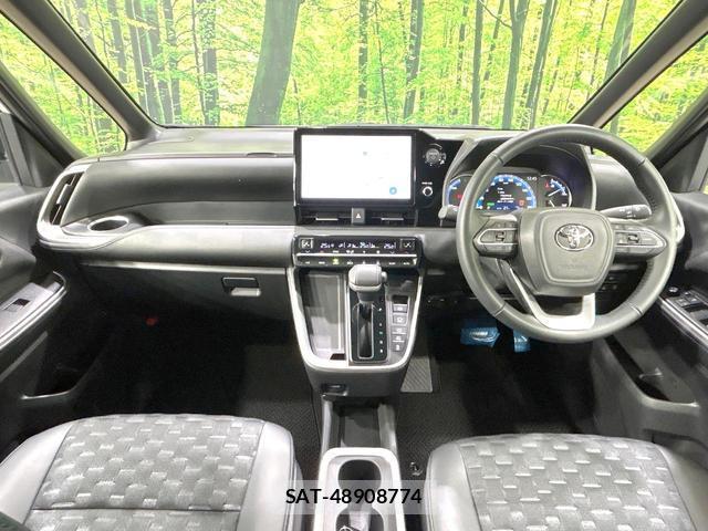 Toyota VOXY 2025-10 8814290-6