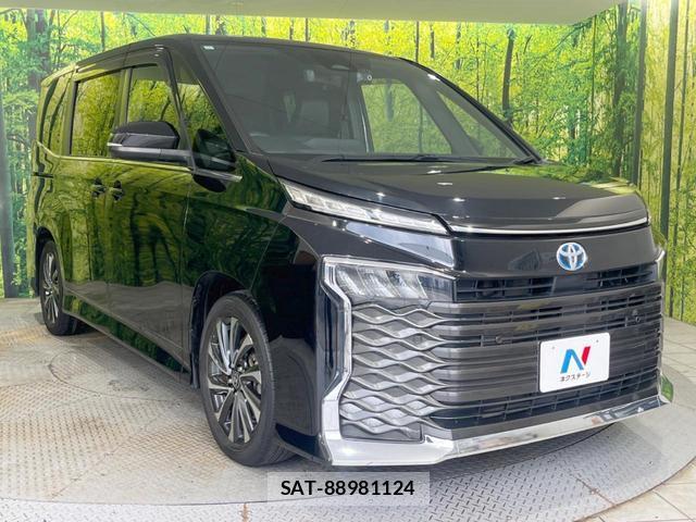 Toyota VOXY 2023-10 8814347-16