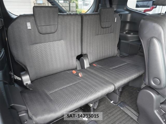 Toyota VOXY 2022-08 8814363-19