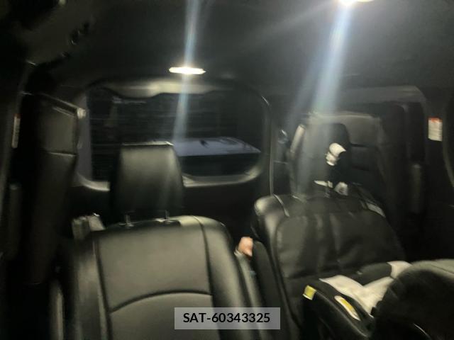 Toyota VOXY 2019-09 8814442-16