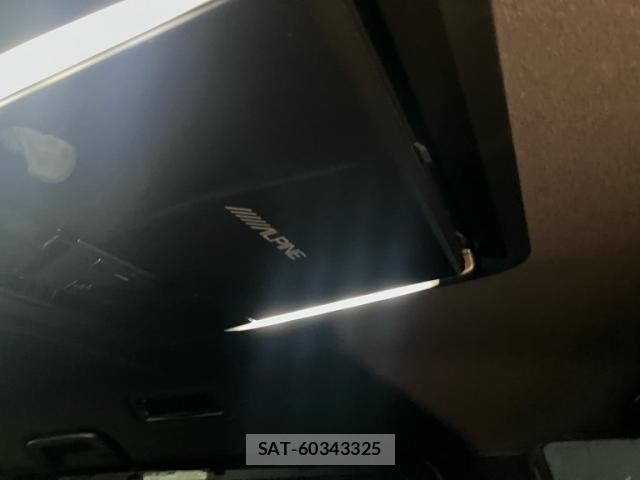 Toyota VOXY 2019-09 8814442-18