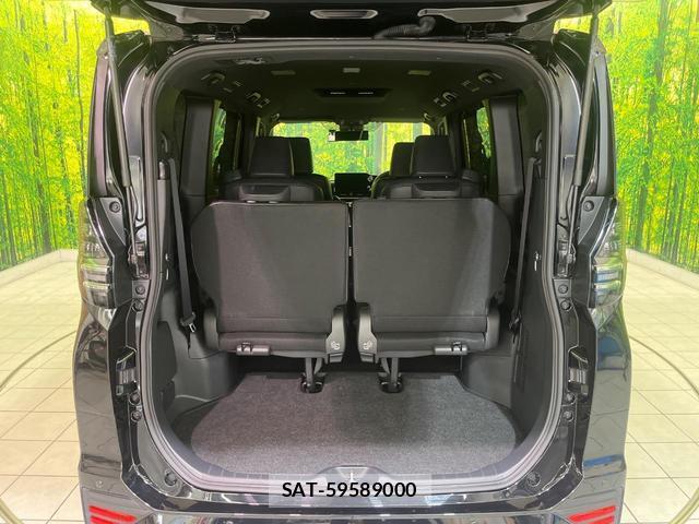 Toyota VOXY 2022-01 8814471-10