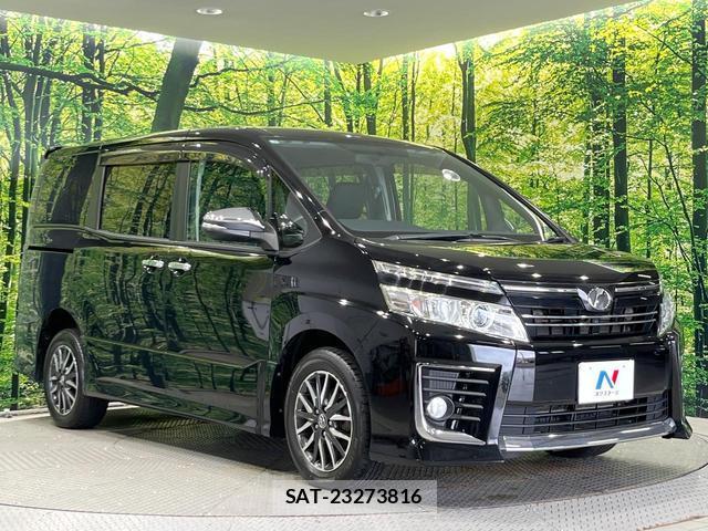 Toyota VOXY 2015-02 8814676-16