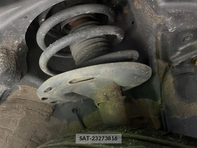 Toyota VOXY 2015-02 8814676-19