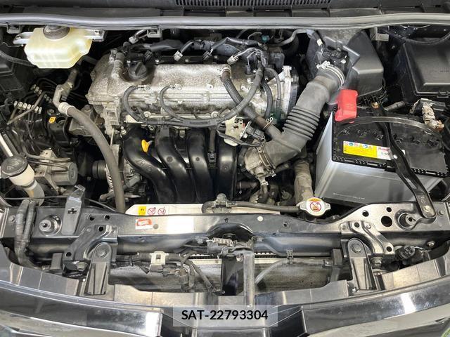 Toyota VOXY 2018-09 8814679-17