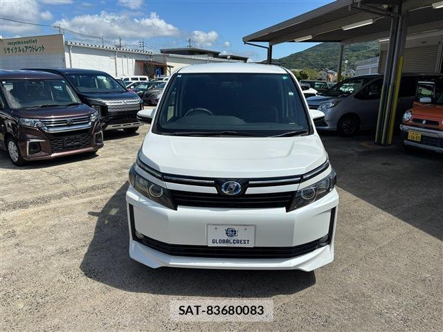 Toyota VOXY 2015-07 8814722-10