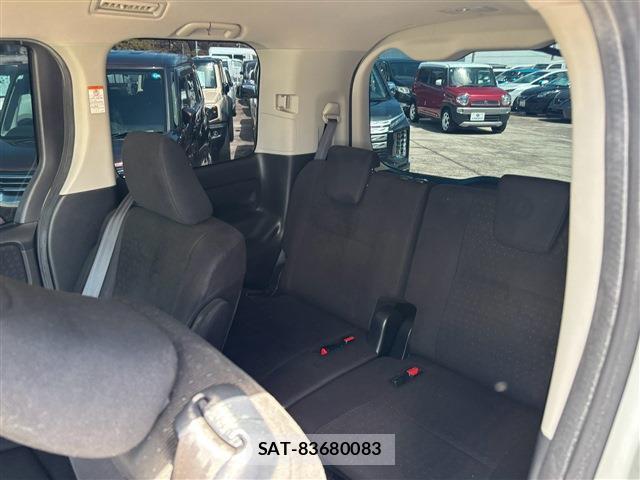 Toyota VOXY 2015-07 8814722-6