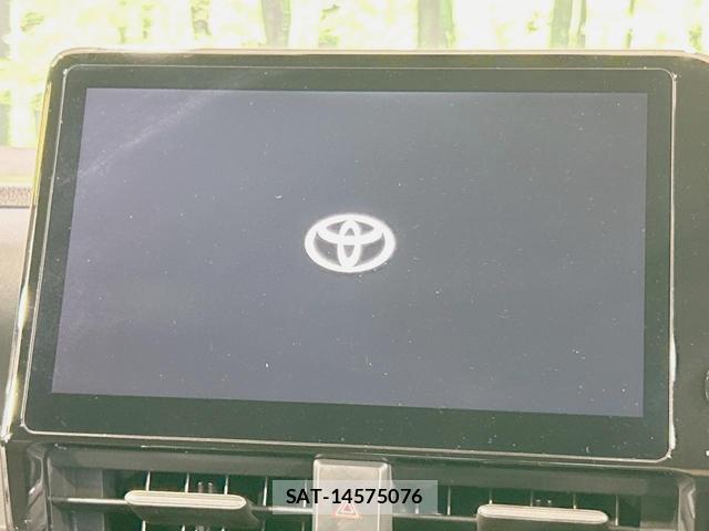 Toyota VOXY 2023-08 8814741-2