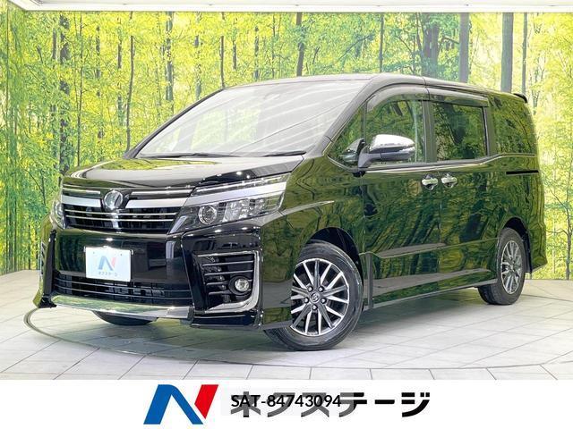 Toyota VOXY 2017-07 8814846-0