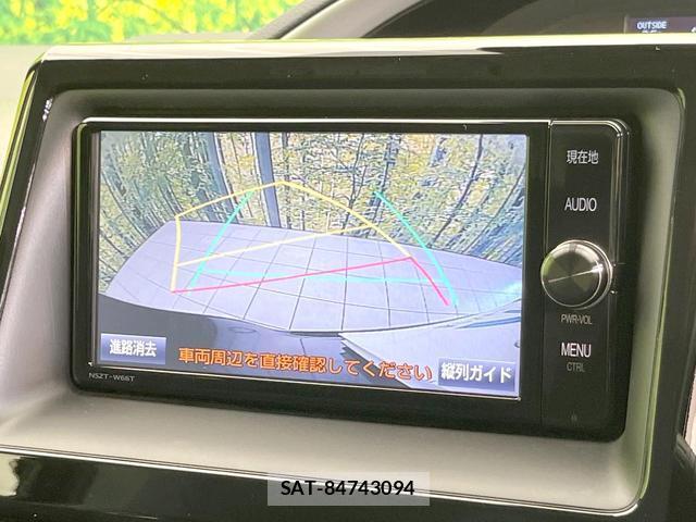 Toyota VOXY 2017-07 8814846-4