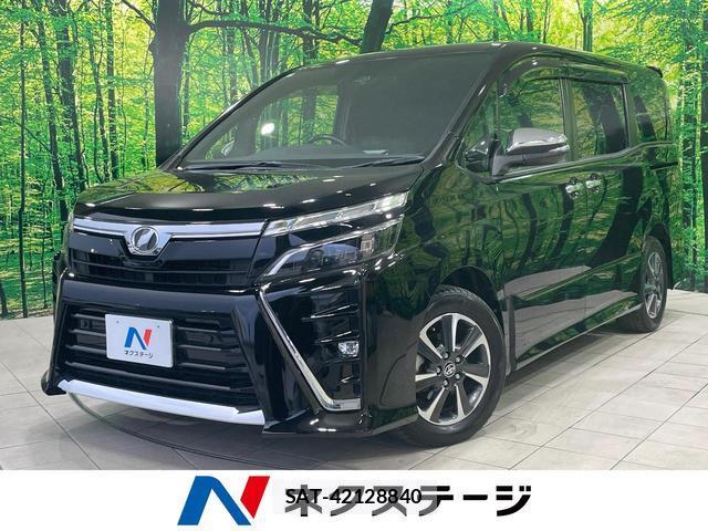 Toyota VOXY 2019-01 8814885-0