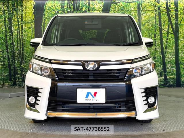 Toyota VOXY 2014-07 8815039-13