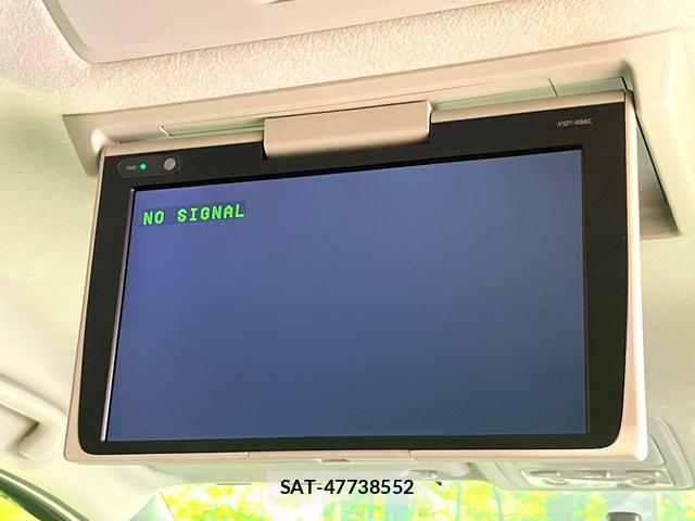 Toyota VOXY 2014-07 8815039-3