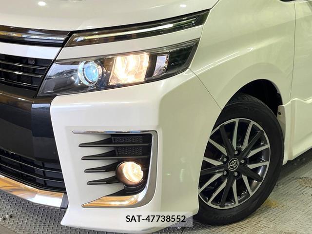 Toyota VOXY 2014-07 8815039-7