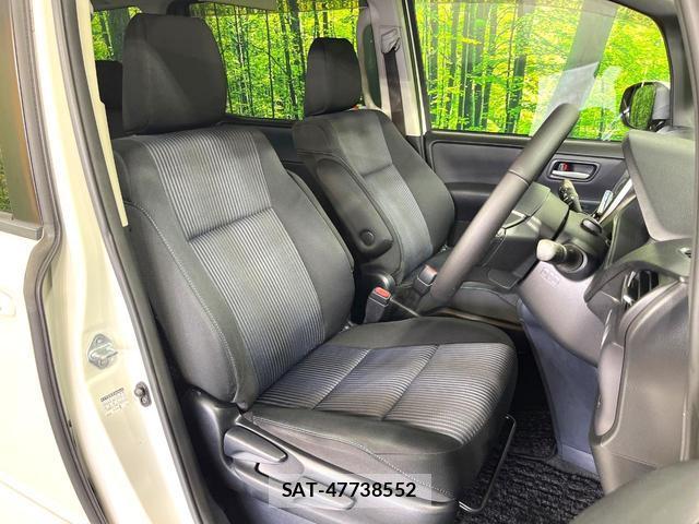 Toyota VOXY 2014-07 8815039-9