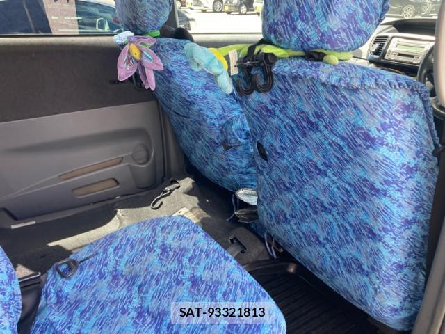 Toyota VOXY 2006-02 8815261-11