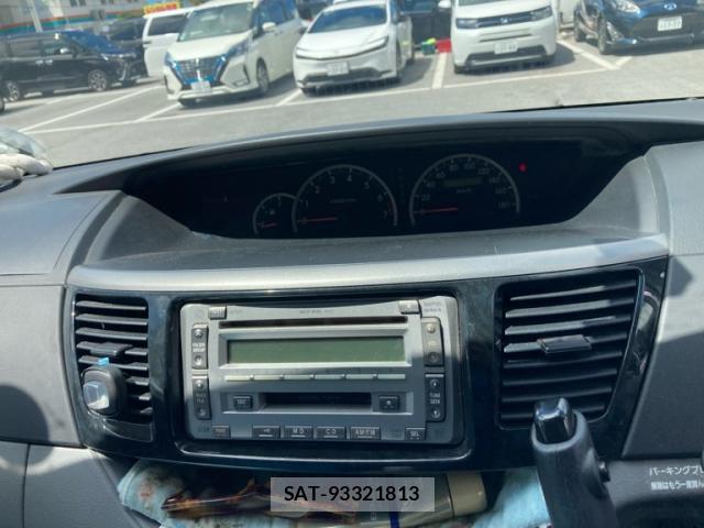 Toyota VOXY 2006-02 8815261-19