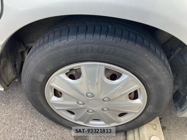 Toyota VOXY 2006-02 8815261-4