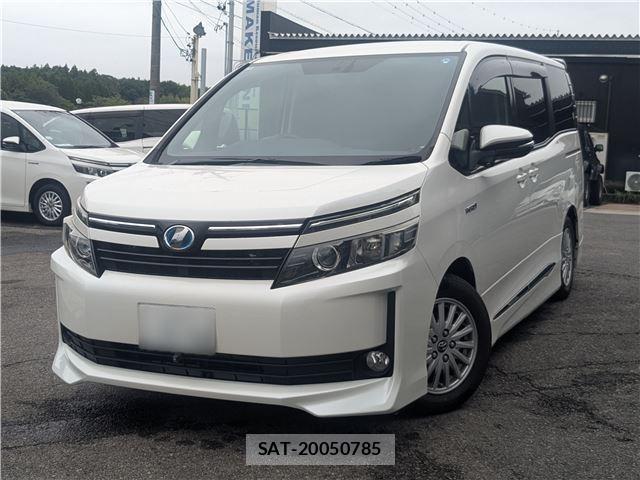 Toyota VOXY 2015-06 8815368-0