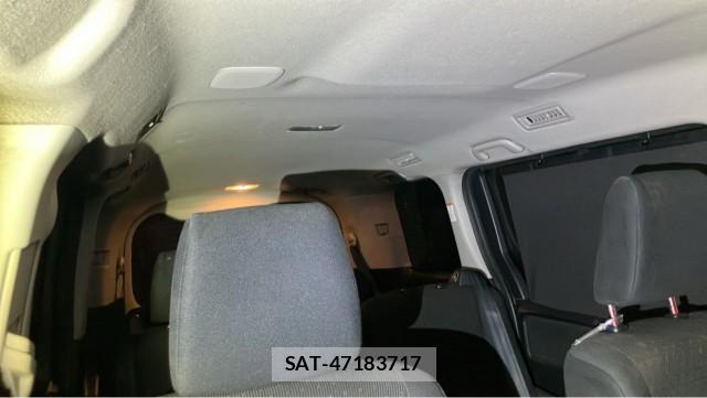 Toyota VOXY 2014-07 8815460-14