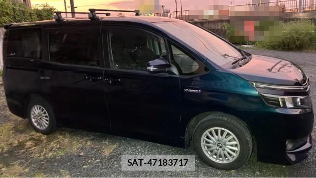 Toyota VOXY 2014-07 8815460-3