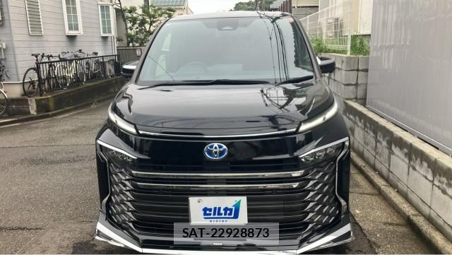 Toyota VOXY 2024-03 8815472-9