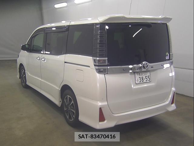 Toyota VOXY 2020-07 8815639-1