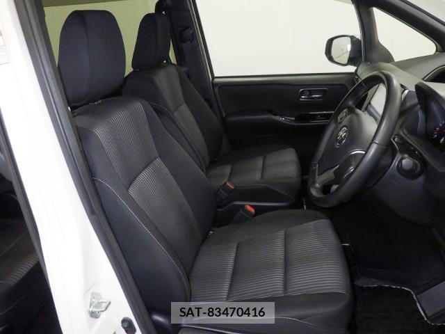 Toyota VOXY 2020-07 8815639-3