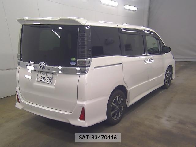 Toyota VOXY 2020-07 8815639-5