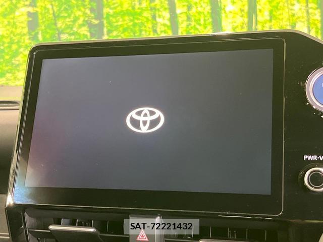 Toyota VOXY 2023-03 8815786-3
