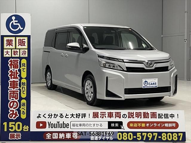 Toyota VOXY 2019-08 8815805-11