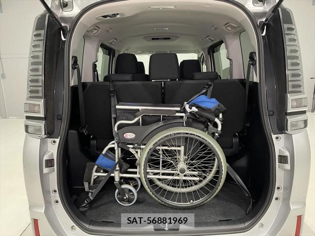 Toyota VOXY 2019-08 8815805-7