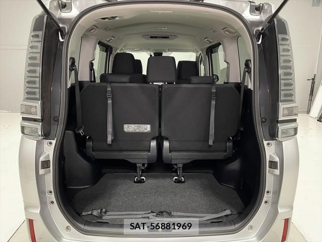 Toyota VOXY 2019-08 8815805-8