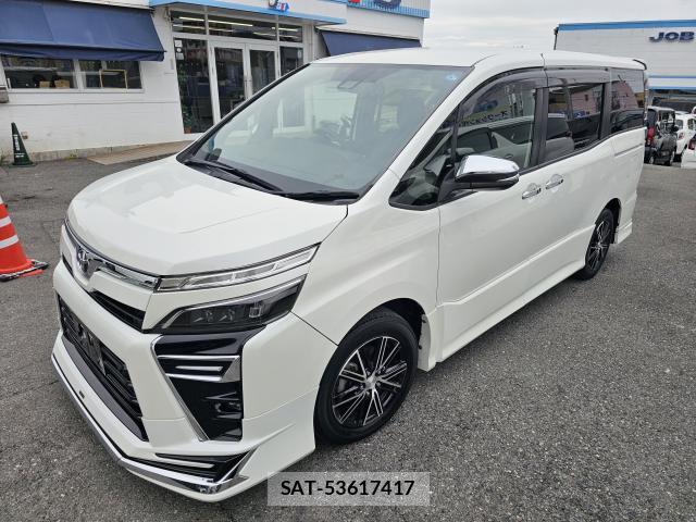 Toyota VOXY 2021-04 8815810-0
