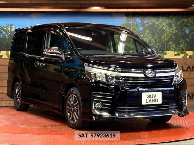 Toyota VOXY 2017-05 8815905-16