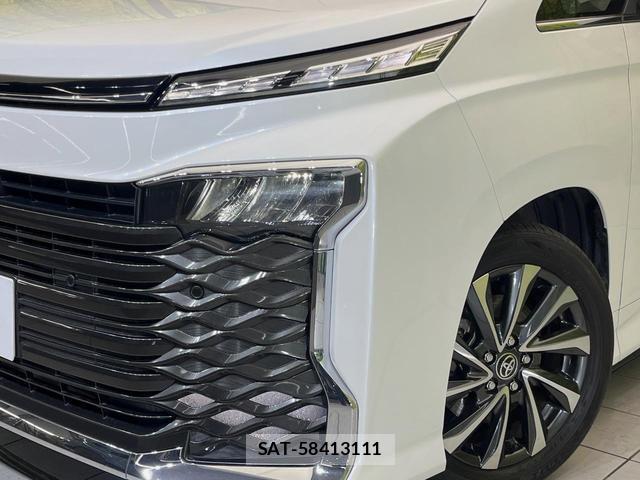 Toyota VOXY 2024-02 8815919-12