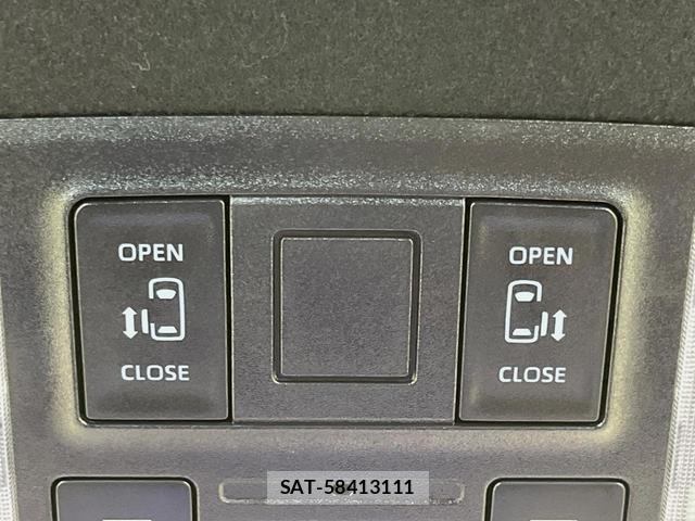 Toyota VOXY 2024-02 8815919-4