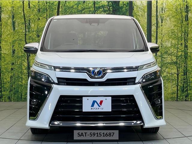 Toyota VOXY 2019-01 8815920-14