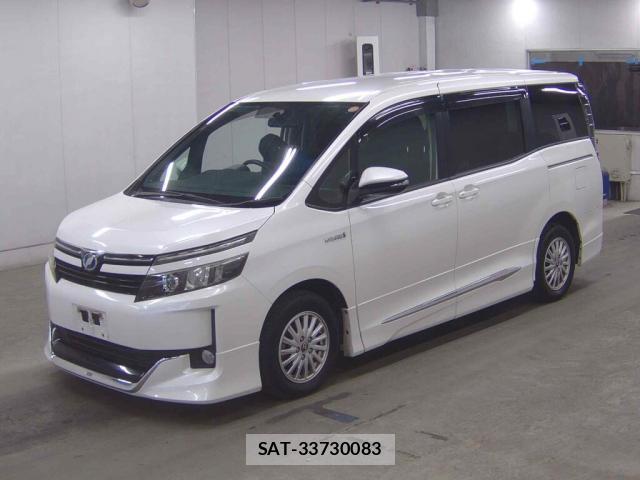 Toyota VOXY 2015-08 8815981-3
