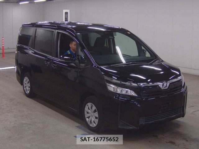 Toyota VOXY 2020-02 8815999-0