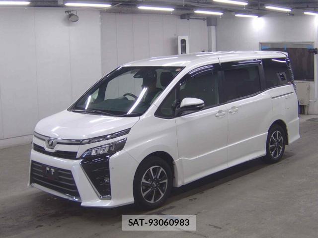 Toyota VOXY 2017-08 8816029-3