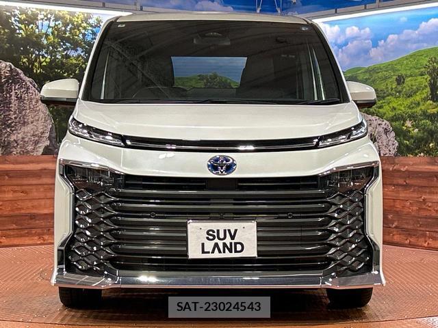 Toyota VOXY 2022-08 8816079-14