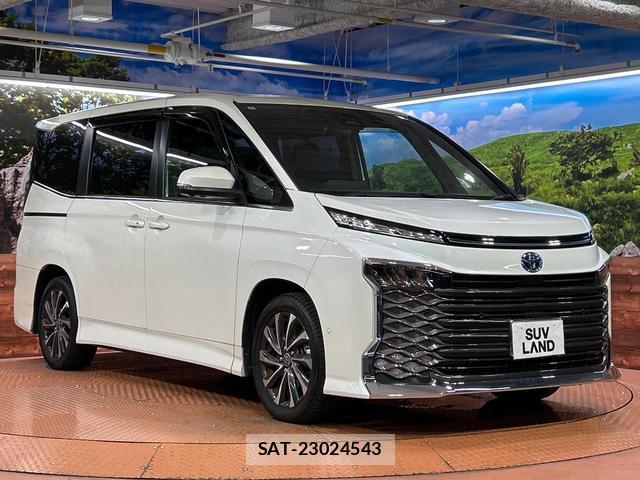 Toyota VOXY 2022-08 8816079-16
