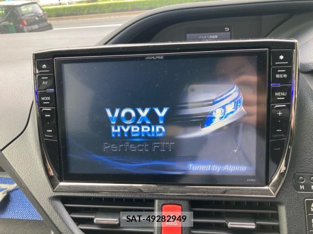 Toyota VOXY 2014-04 8816277-11