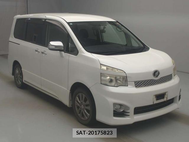 Toyota VOXY 2012-01 8816313-0