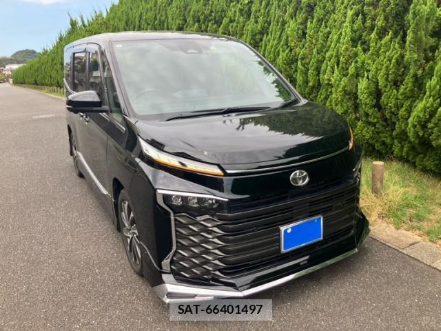 Toyota VOXY 2022-01 8816371-1